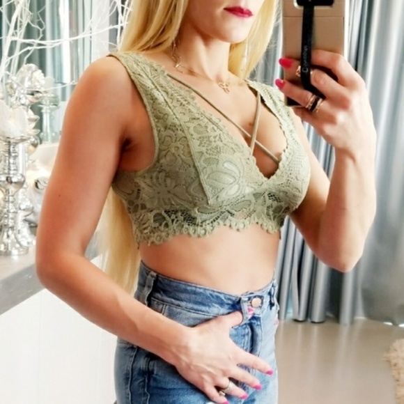 SAGE Lace Criss Cross front Bralette - Picture 3 of 4